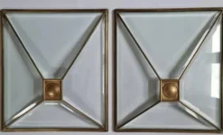 Ensemble de deux fenêtres Art Déco rares, en verre taillé et laiton, Autriche, années 1930.