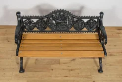 Ensemble de jardin en fonte victorien – Banc et deux fauteuils, Royaume-Uni, fin du 19e / début du 20e siècle