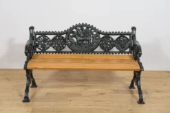 Ensemble de jardin en fonte victorien – Banc et deux fauteuils, Royaume-Uni, fin du 19e / début du 20e siècle
