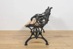 Ensemble de jardin en fonte victorien – Banc et deux fauteuils, Royaume-Uni, fin du 19e / début du 20e siècle