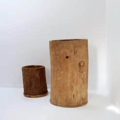 Ensemble de 2 pots en bois primitifs - fin du XIXe siècle