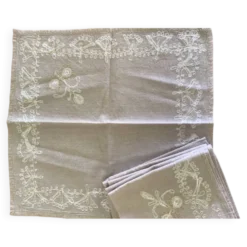 Ensemble de 8serviettes anciennes brodees