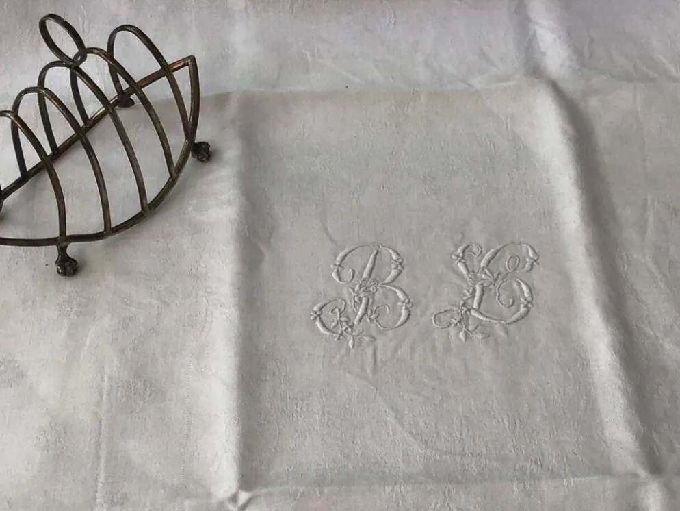Ensemble de 12 serviettes blanches 19eme marquées « BL »