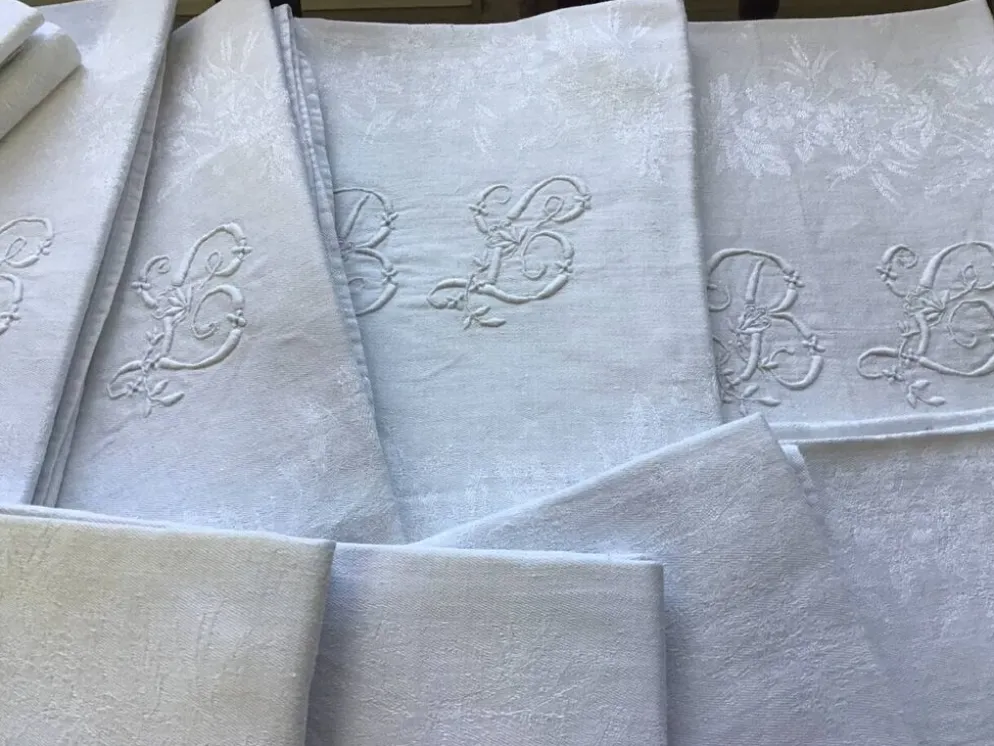 Ensemble de 12 serviettes blanches 19eme marquées « BL »