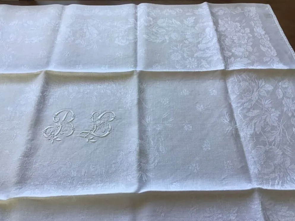 Ensemble de 12 serviettes blanches 19eme marquées « BL »