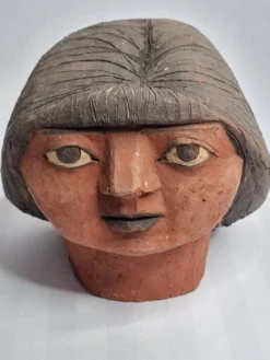 Ensemble de 3 têtes de femme décoratives en terre cuite rouge