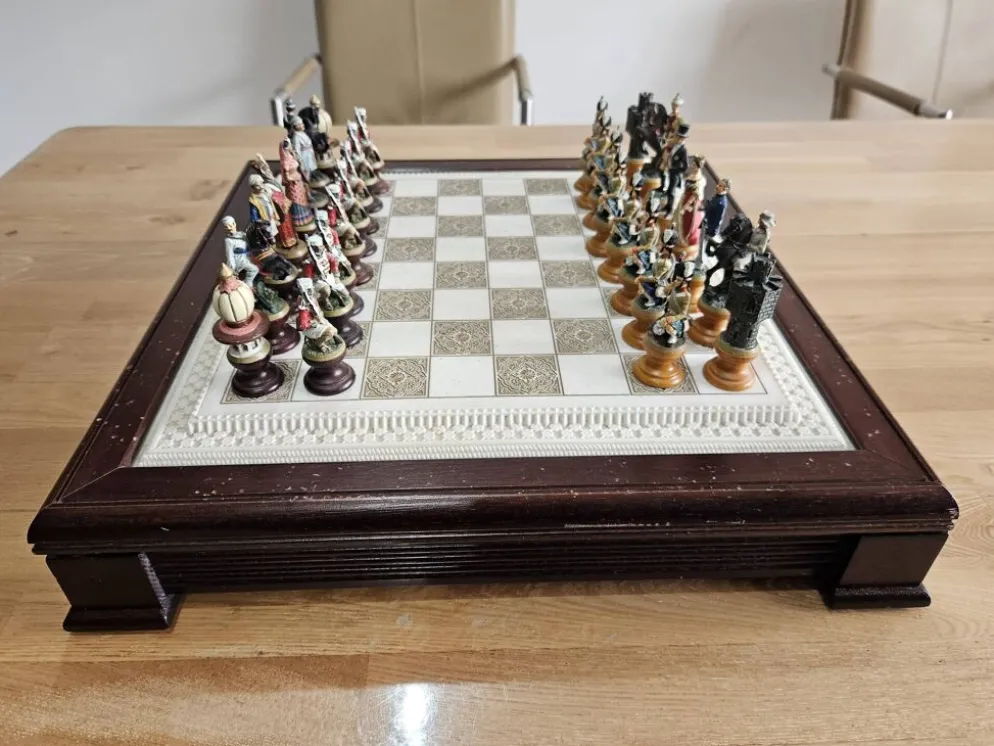 Ensembles d'échecs de collection Raj de Franklin Mint, années 1970.