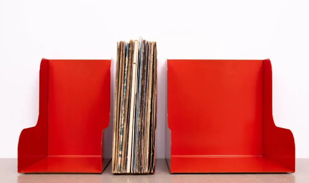 Enzo Mari, coffret de 3 supports modulaires en métal pour disques vinyle LP, 1965, Italie