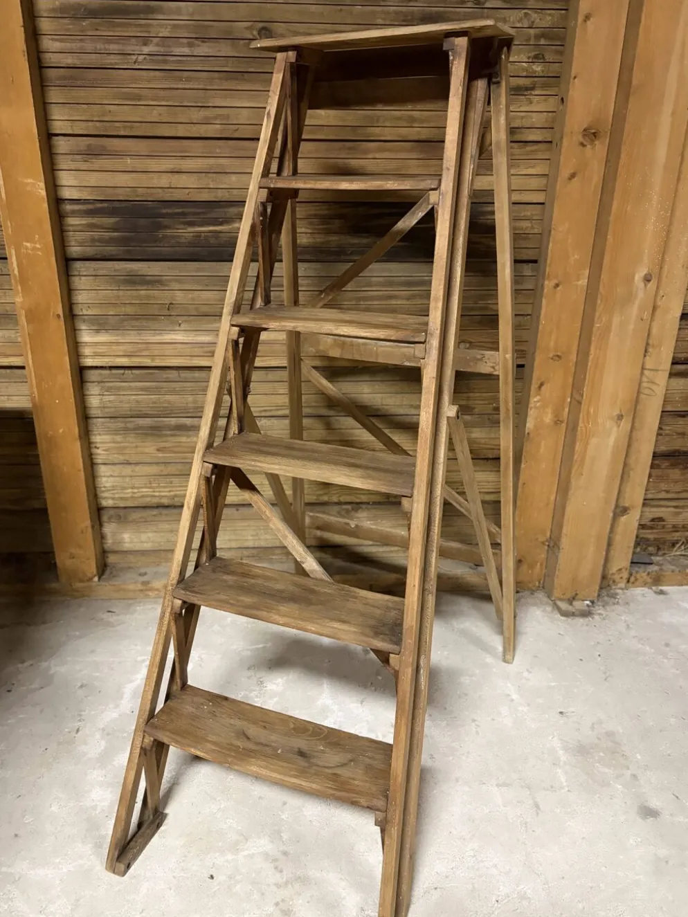 Escabeau bois ancien rénové