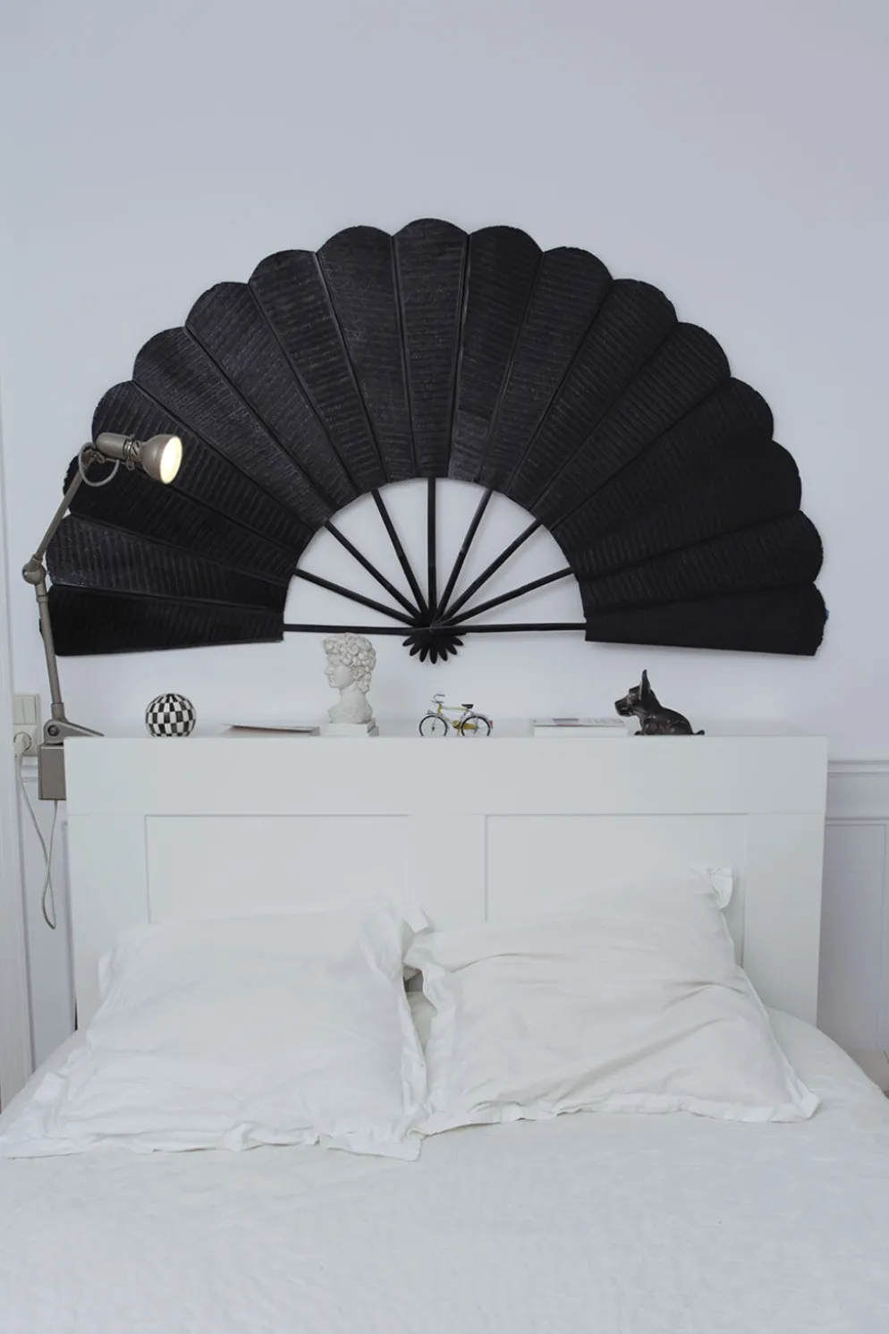 Eventail sombre tramé - 168 cm