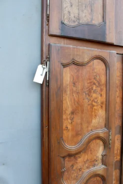 Façade bressane à 4 portes