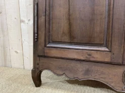 Façade d'armoire en chêne XVIIIème