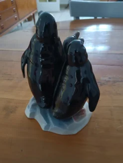 Famille de pingouins porcelaine espagnole