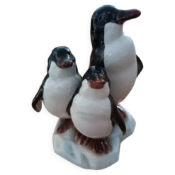 Famille de pingouins porcelaine espagnole