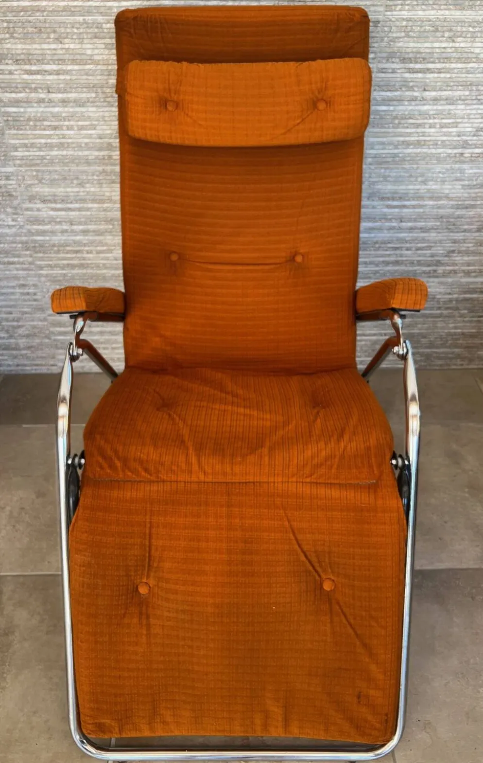 Fauteil relax Lama 1970 chaise longue velour orange