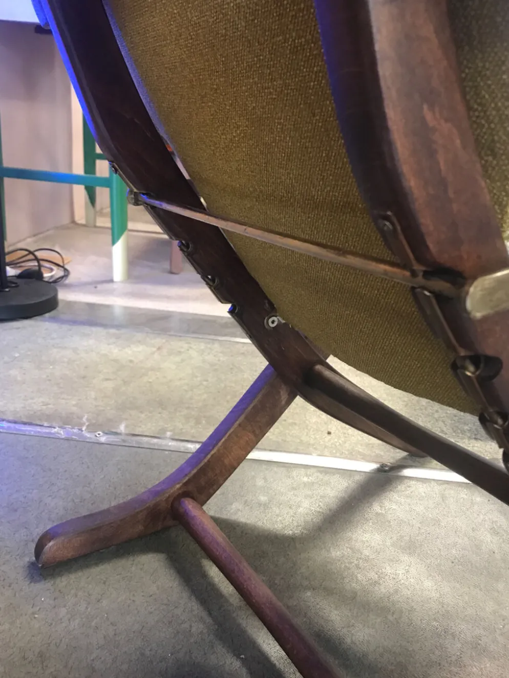 Fauteuil détente à bascule tissu compatible pour l extérieur