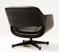 Fauteuil en cuir noir par Olli Mannermaa pour Finnart Ab, Finlande, 1970
