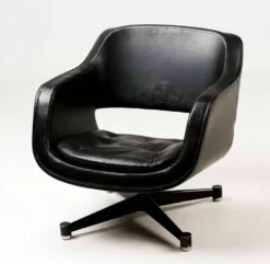 Fauteuil en cuir noir par Olli Mannermaa pour Finnart Ab, Finlande, 1970