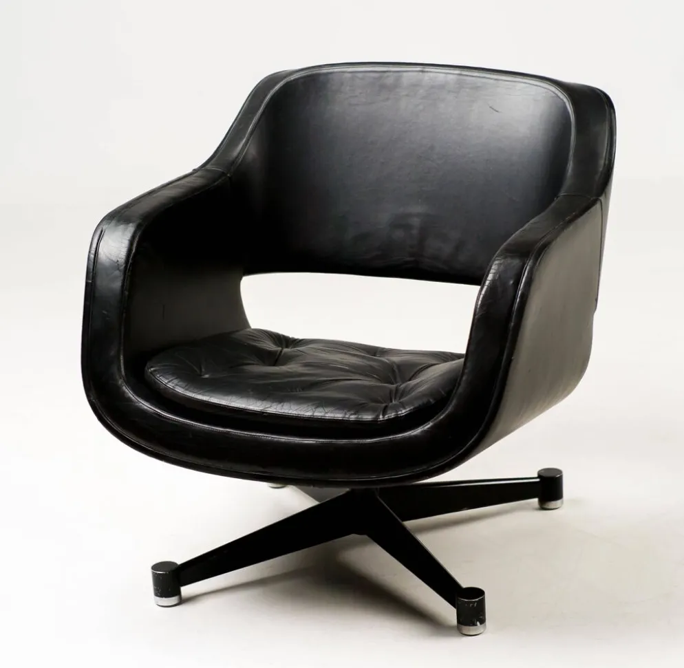 Fauteuil en cuir noir par Olli Mannermaa pour Finnart Ab, Finlande, 1970
