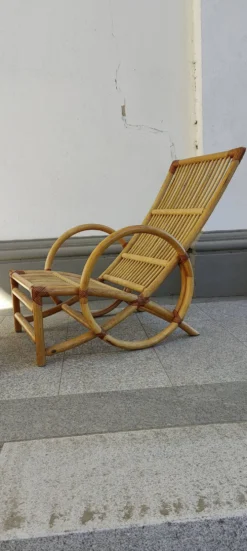 Fauteuil et repose-pieds en bambou