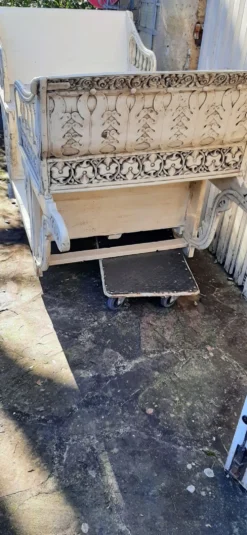 Fauteuils face à face
