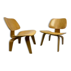 Fauteuils LCW par Charles et Ray Eames