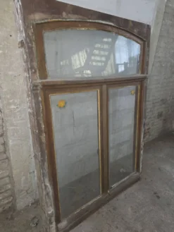 Fenêtre ancienne en chêne début XXe siècle
