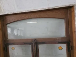 Fenêtre ancienne en chêne début XXe siècle