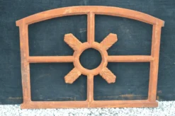 Fenêtre lucarne en fonte