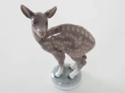 Figurine de cerf en porcelaine, design danois, années 1970, fabricant : Bing & Grøndah