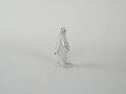 Figurine de pingouin en porcelaine, design italien, années 1970, fabriquée en Italie.