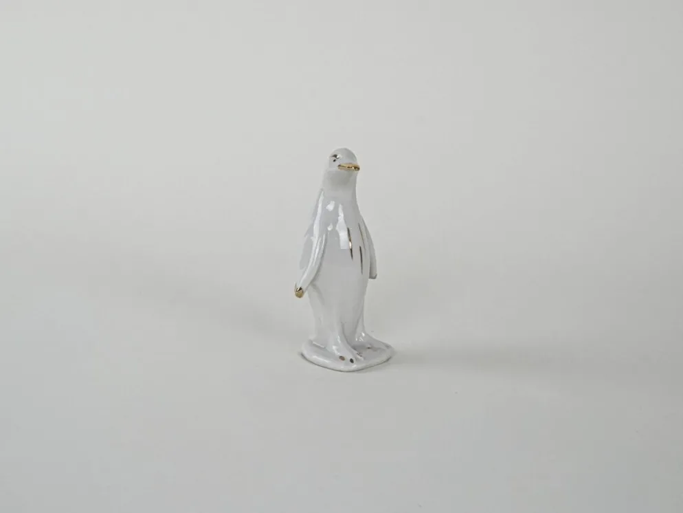 Figurine de pingouin en porcelaine, design italien, années 1970, fabriquée en Italie.