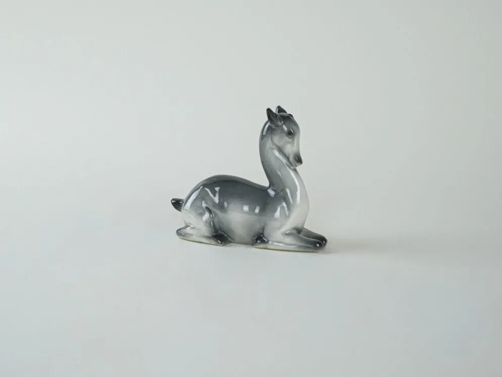 Figurine en céramique de cerf, design danois, années 1970, production : Danemark