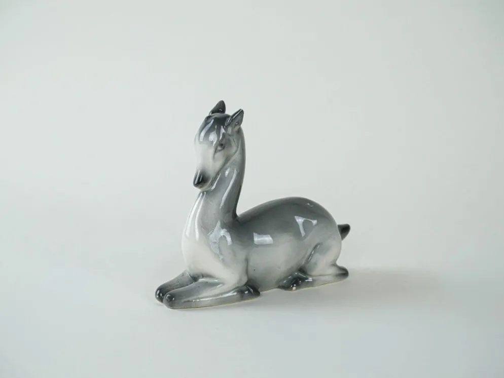 Figurine en céramique de cerf, design danois, années 1970, production : Danemark