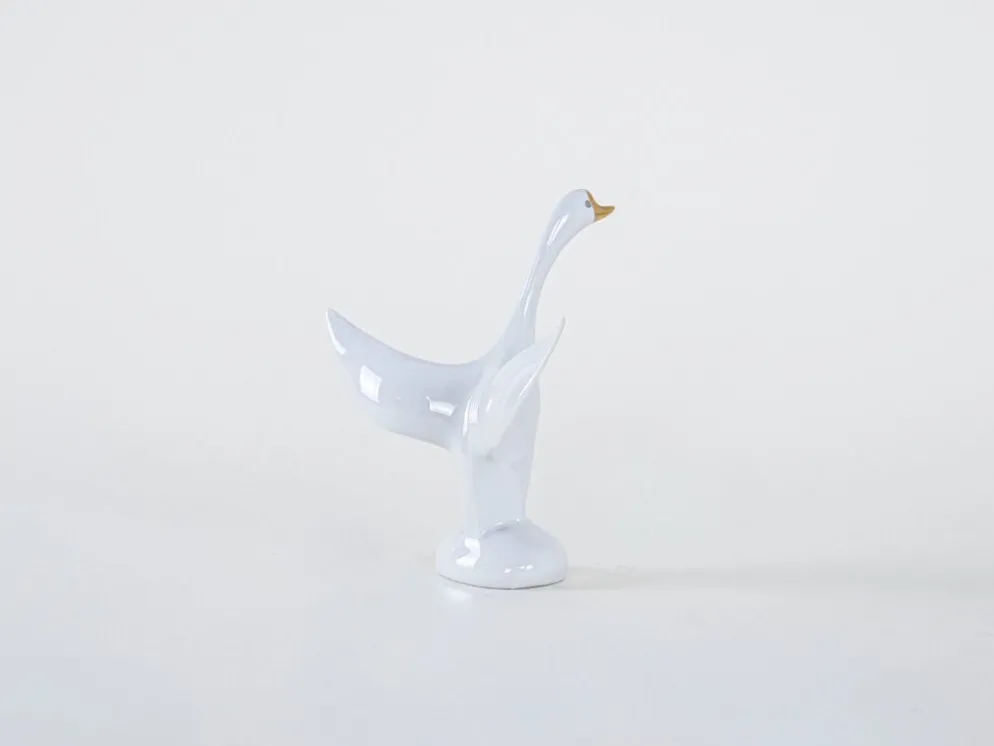 Figurine en porcelaine de oie, design hongrois, années 1960, fabriquée par Holloháza.