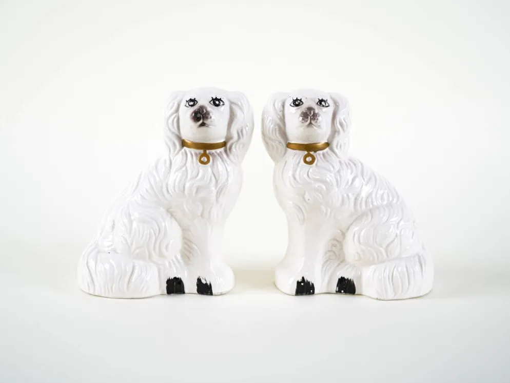 Figurines de chien en céramique, style anglais, années 1970, fabriquées en Angleterre.