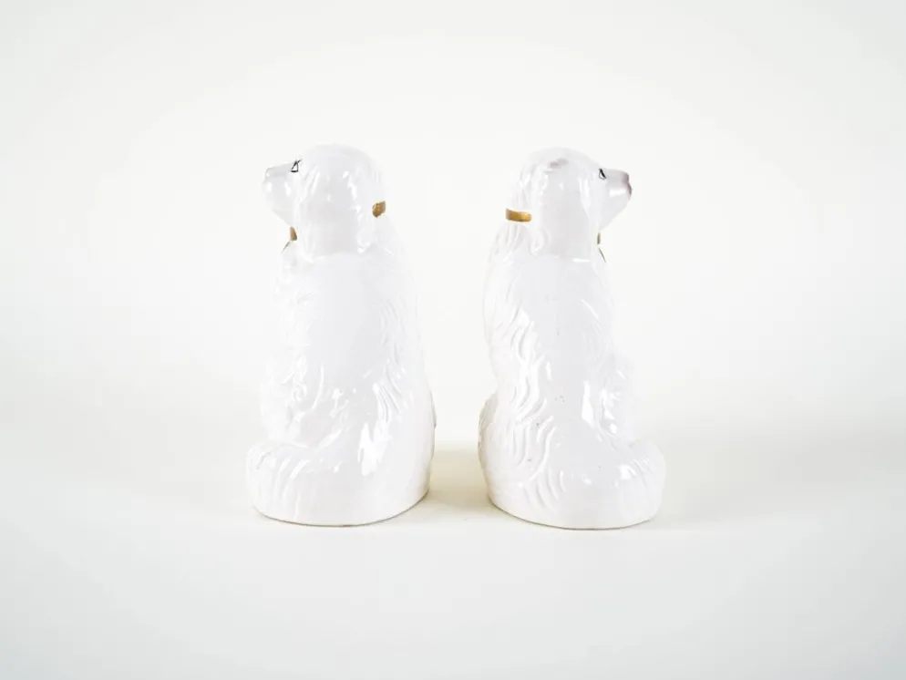 Figurines de chien en céramique, style anglais, années 1970, fabriquées en Angleterre.