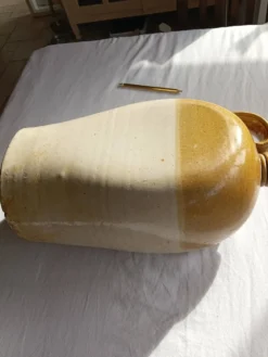 Flacon à whisky en grès de Bristol, à côtés plats, 2 gallons, victorien (vers 1900)