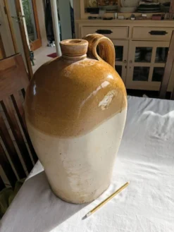 Flacon à whisky en grès de Bristol, à côtés plats, 2 gallons, victorien (vers 1900)