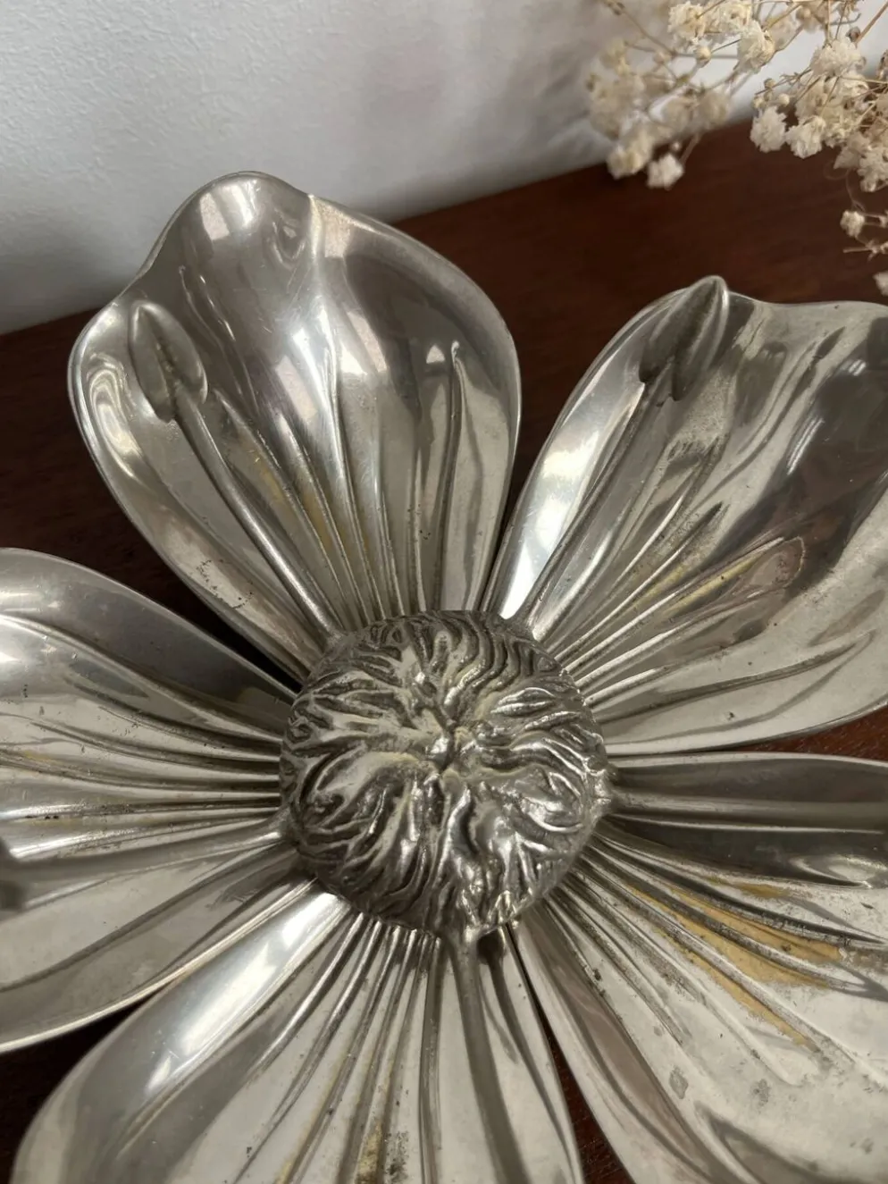 Fleur cendrier vintage en métal argenté