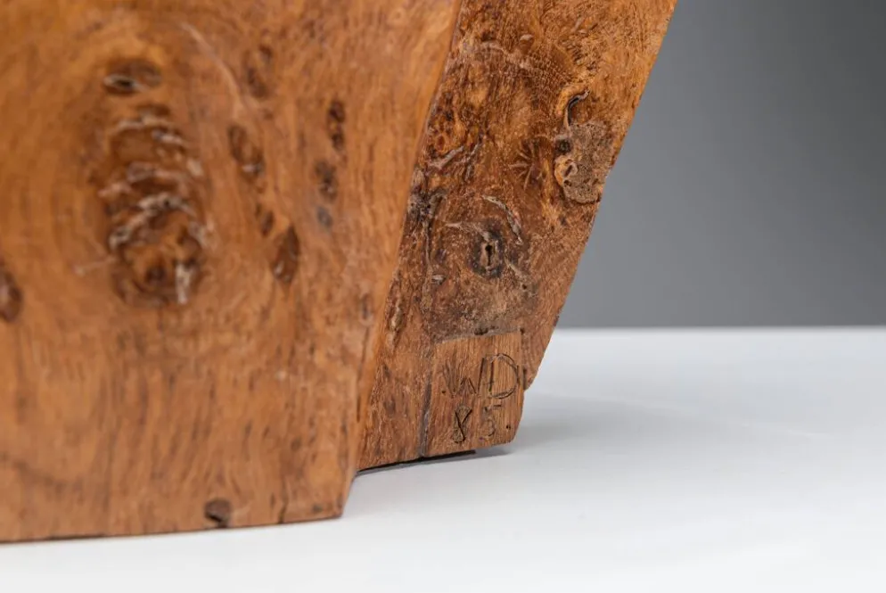 Forme sculpturale en chêne solide