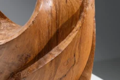 Forme sculpturale en chêne solide