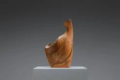 Forme sculpturale en chêne solide