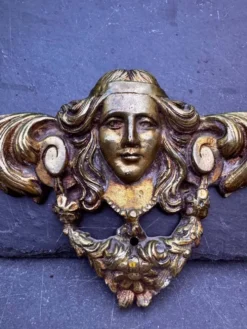 Fronton en bronze cariatide Art Nouveau