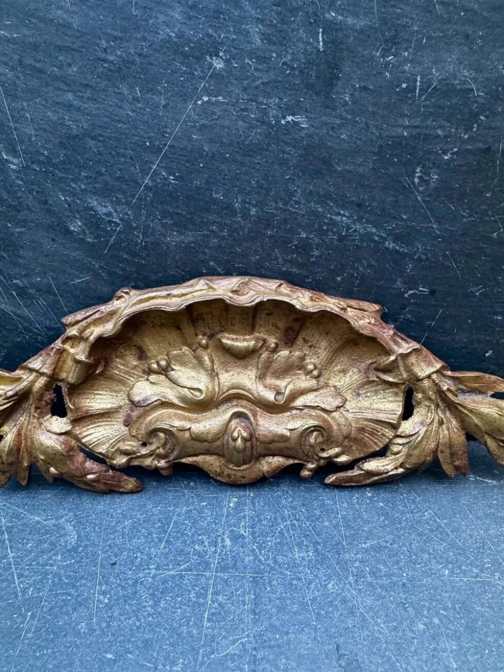 Fronton en bronze rocaille Art Nouveau