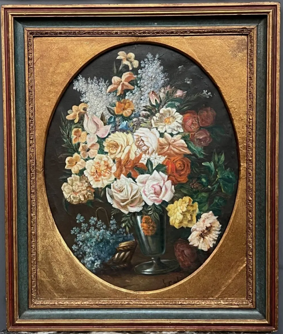 G. Carlier. Nature morte signée avec des fleurs dans un beau cadre.