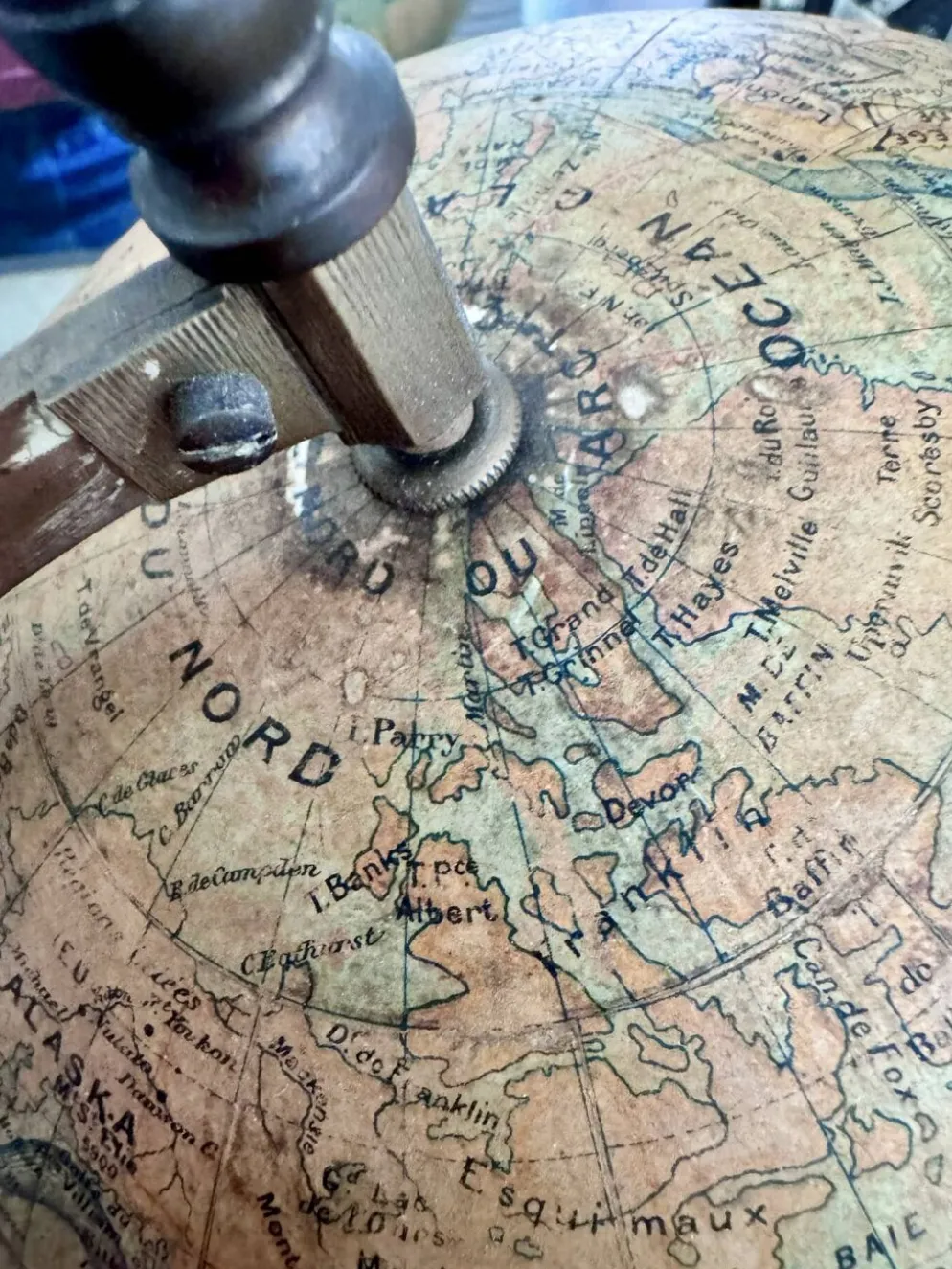 Globe antique Forest 1920