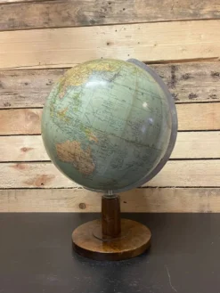 Globe de table allemand vintage des années 1950 par les célèbres fabricants Columbus.