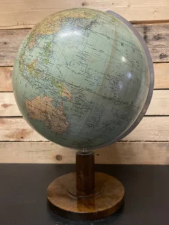 Globe de table allemand vintage des années 1950 par les célèbres fabricants Columbus.