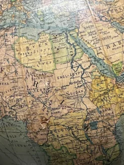 Globe de table allemand vintage des années 1950 par les célèbres fabricants Columbus.